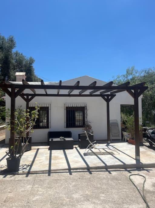 Farmhouse Surrounded By Centenary Olive Trees Olías Extérieur photo